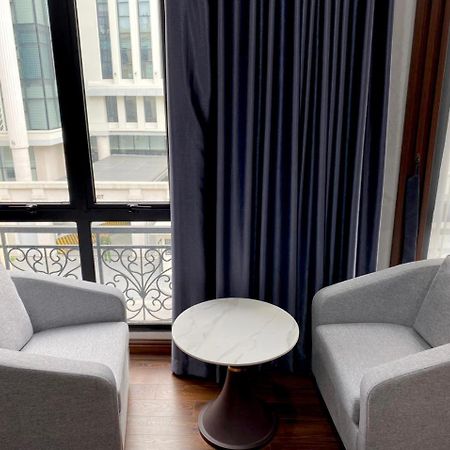 NguyẽN QuyèN Hotel Hanoi Eksteriør bilde