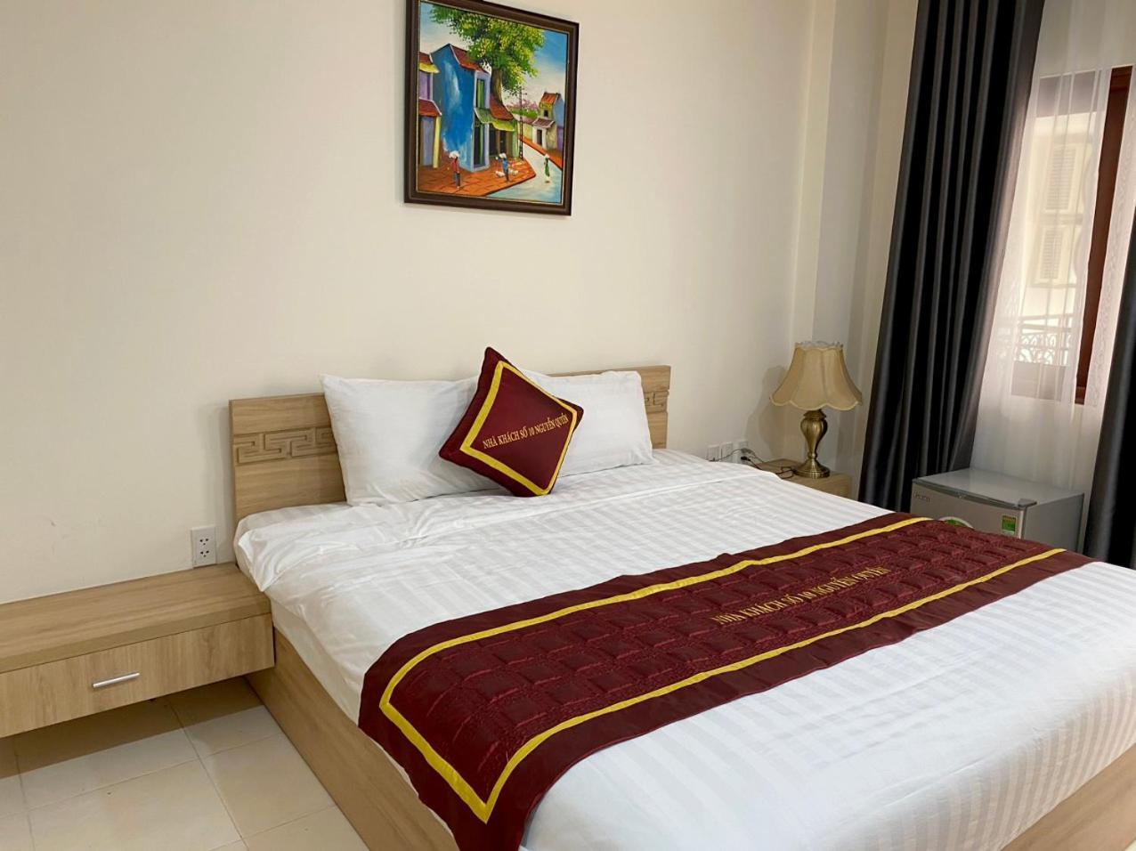 NguyẽN QuyèN Hotel Hanoi Eksteriør bilde