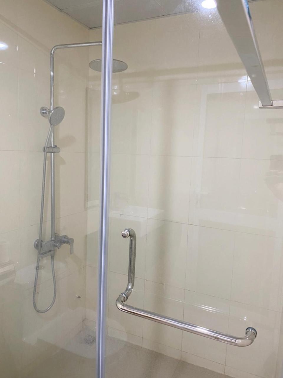 NguyẽN QuyèN Hotel Hanoi Eksteriør bilde