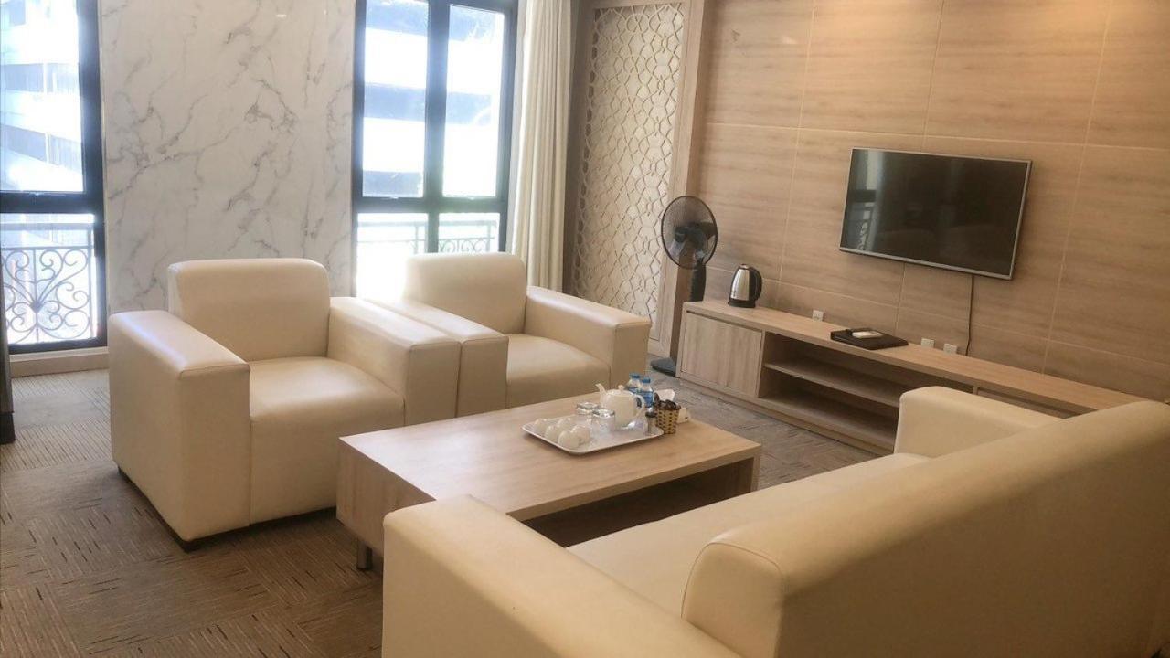 NguyẽN QuyèN Hotel Hanoi Eksteriør bilde